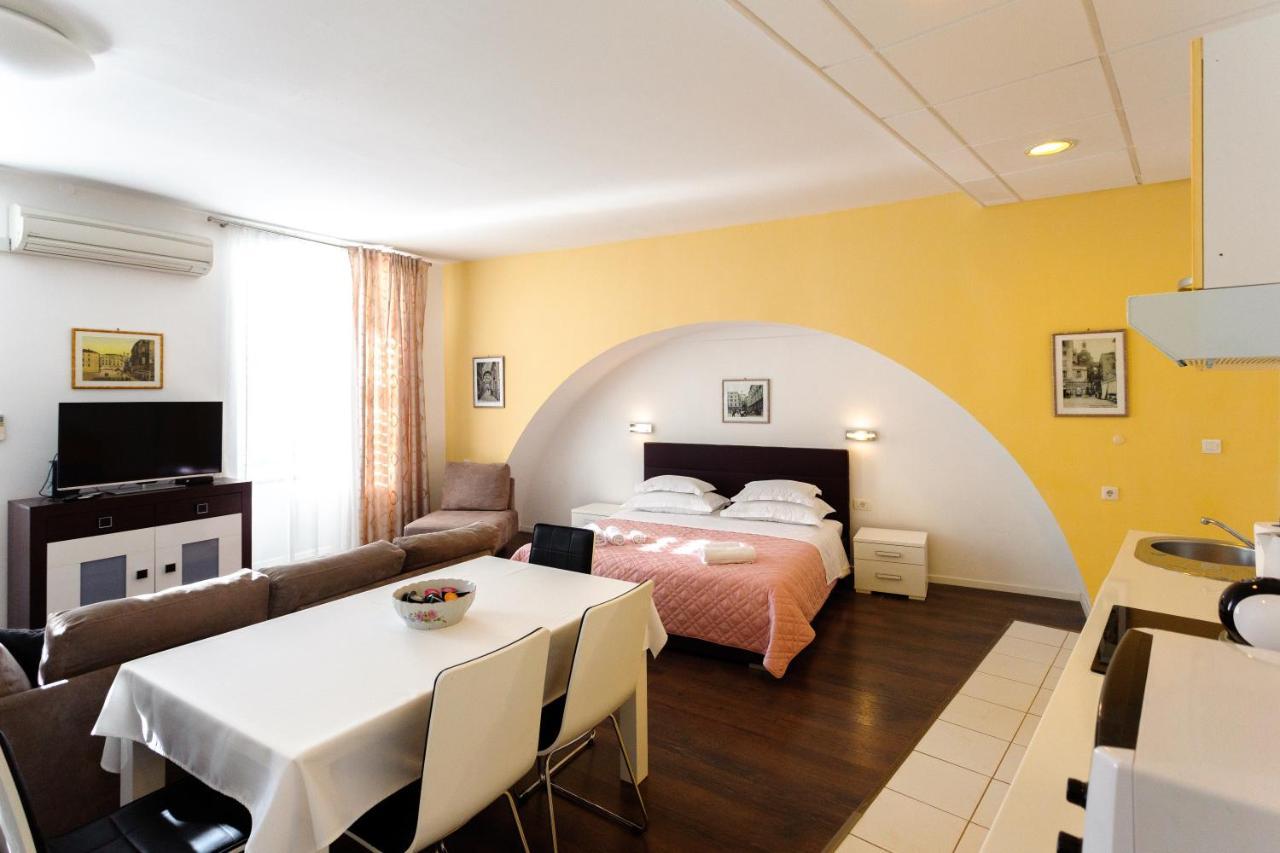 Apartments Fortezza Спліт Екстер'єр фото