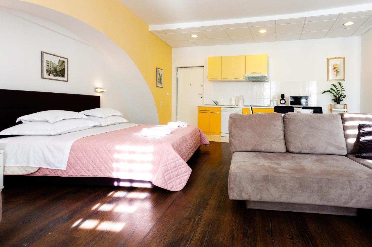 Apartments Fortezza Спліт Екстер'єр фото