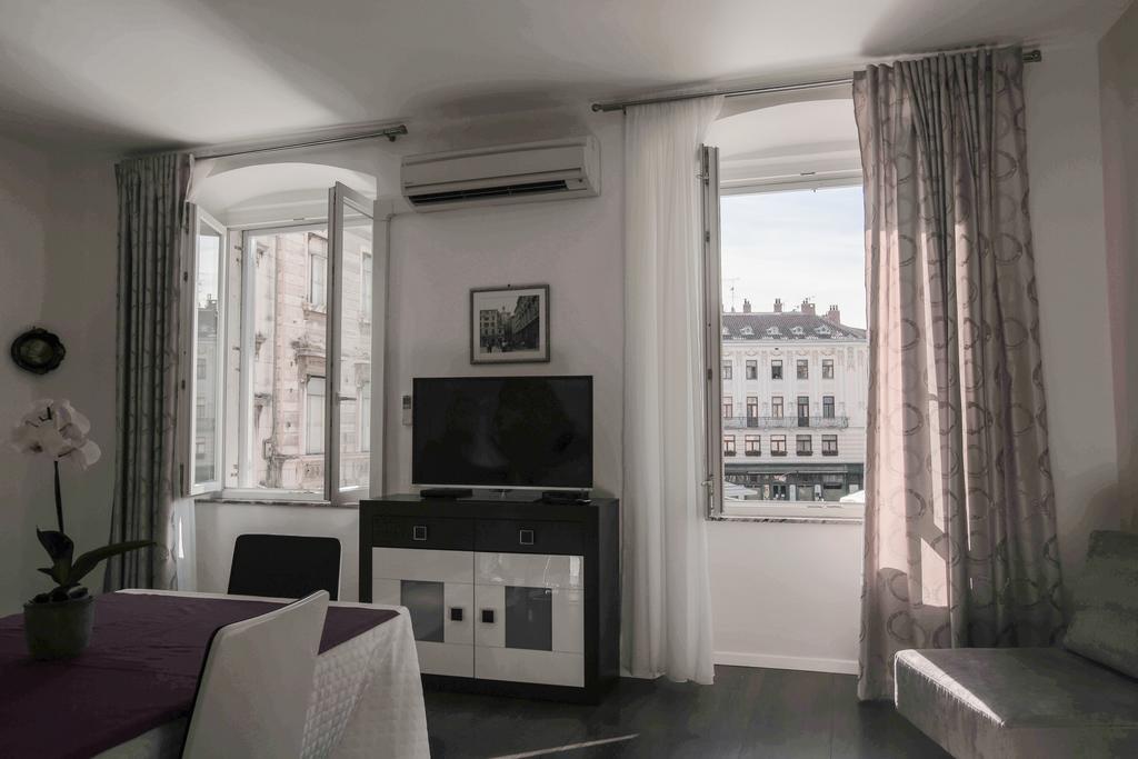 Apartments Fortezza Спліт Екстер'єр фото